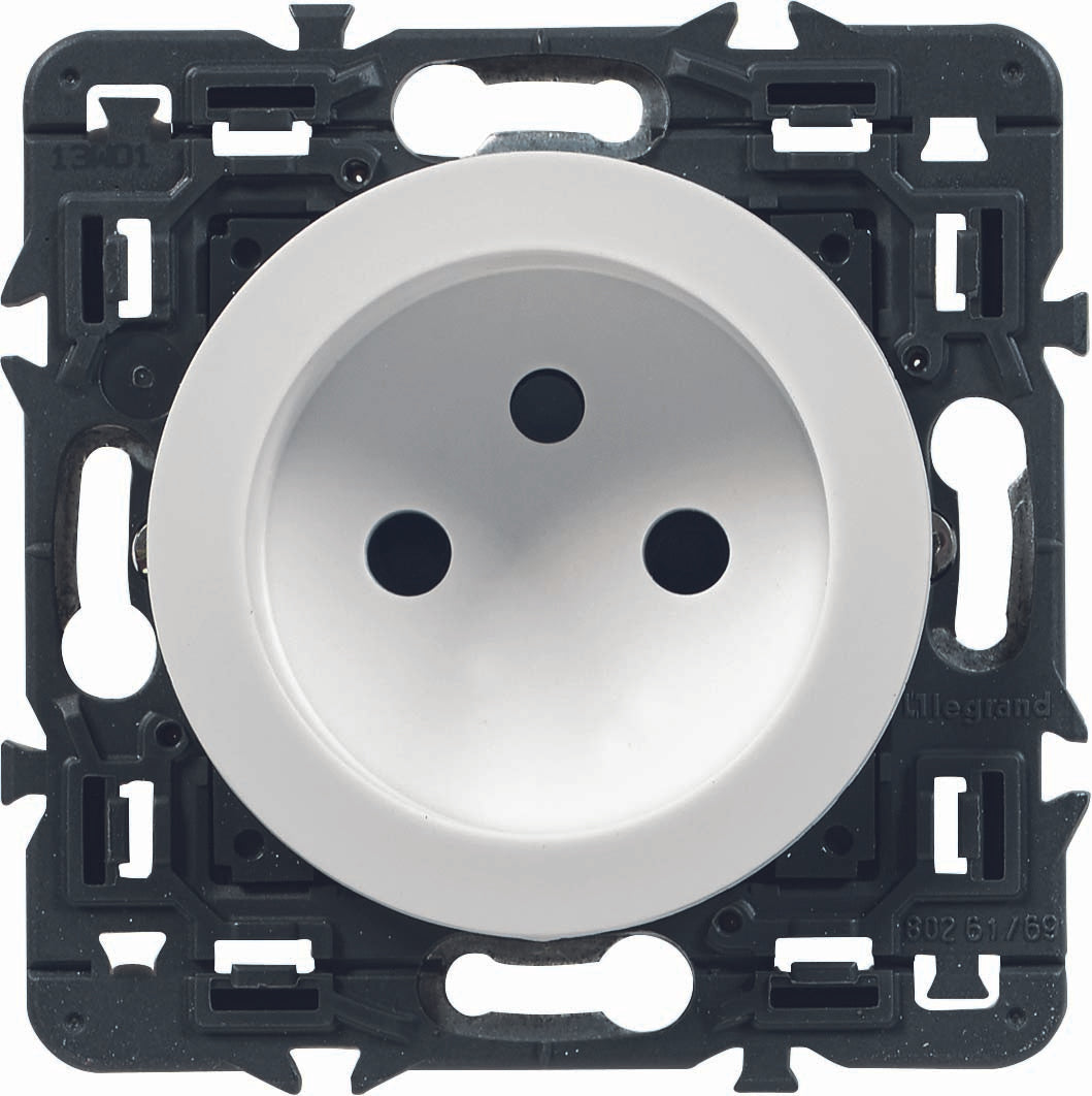 Prise sans terre 2P 16A à composer - Céliane - Legrand