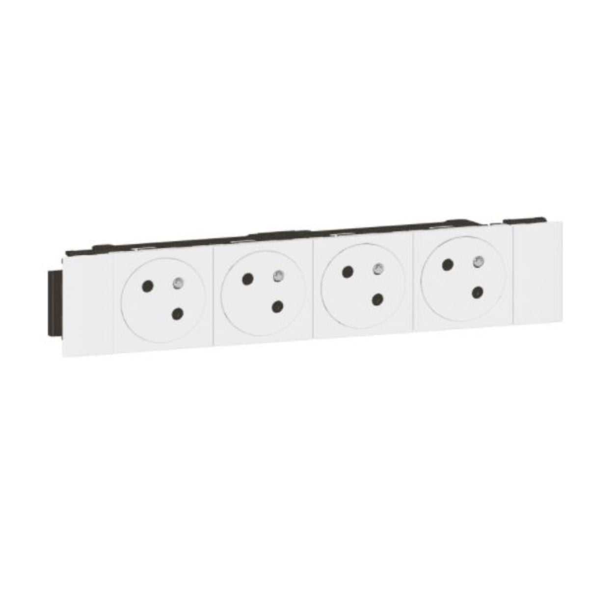 Prise 4x 2P+T 16A pour goulotte 8 modules Mosaic - Blanc