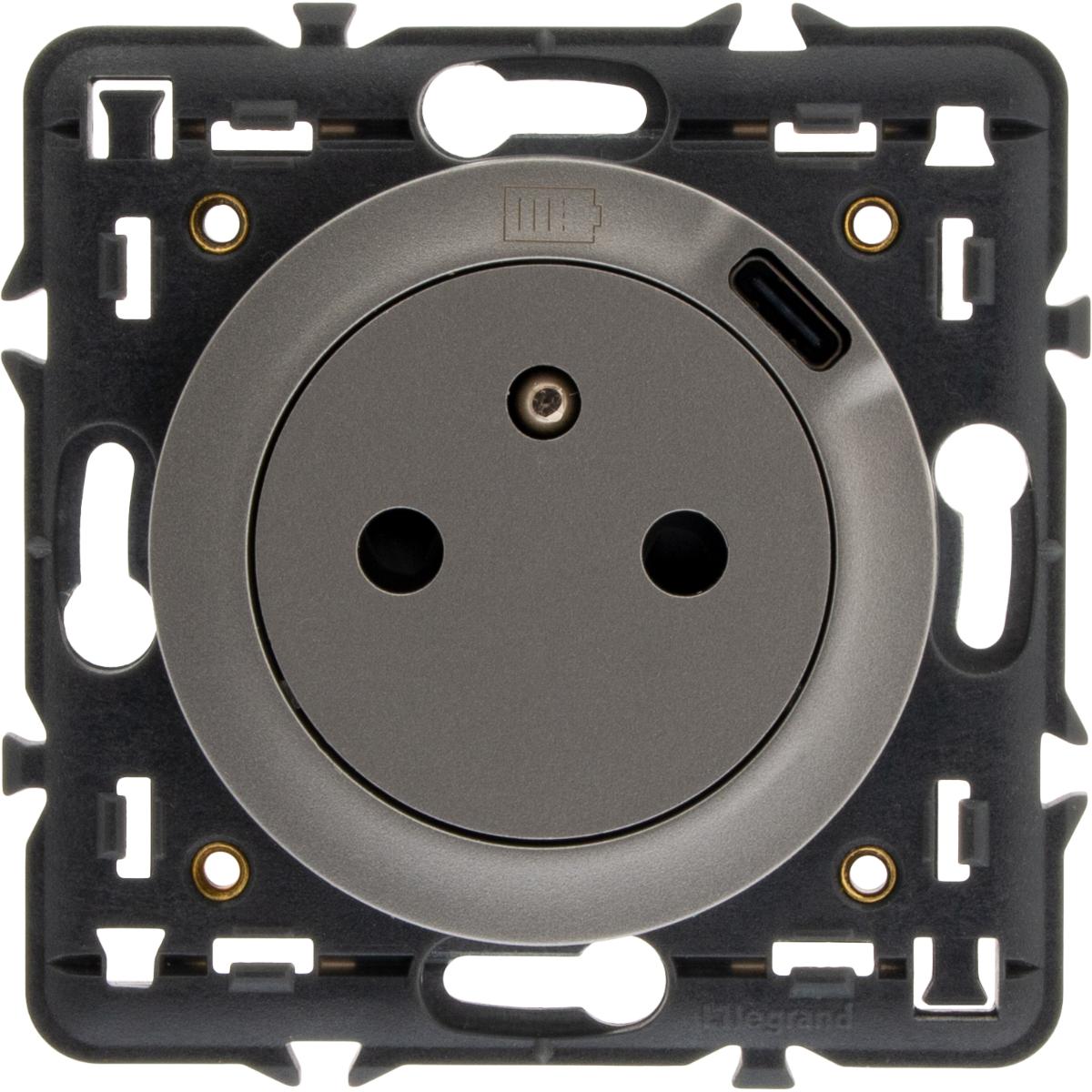 Prise 2P+T 16A avec chargeur USB-C à composer - Céliane - Legrand