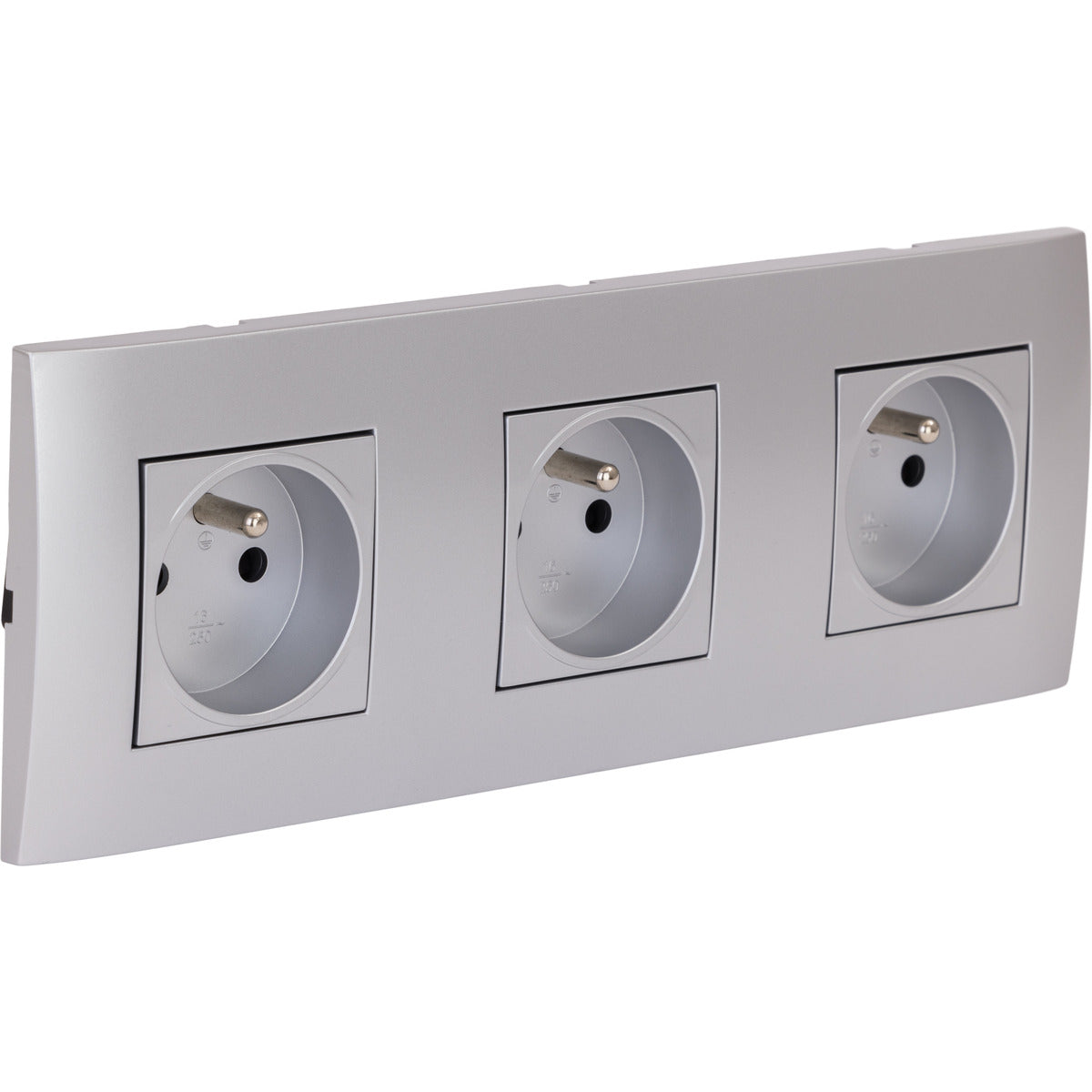 Triple prise encastrée + plaque de finition Kalya - Zenitech