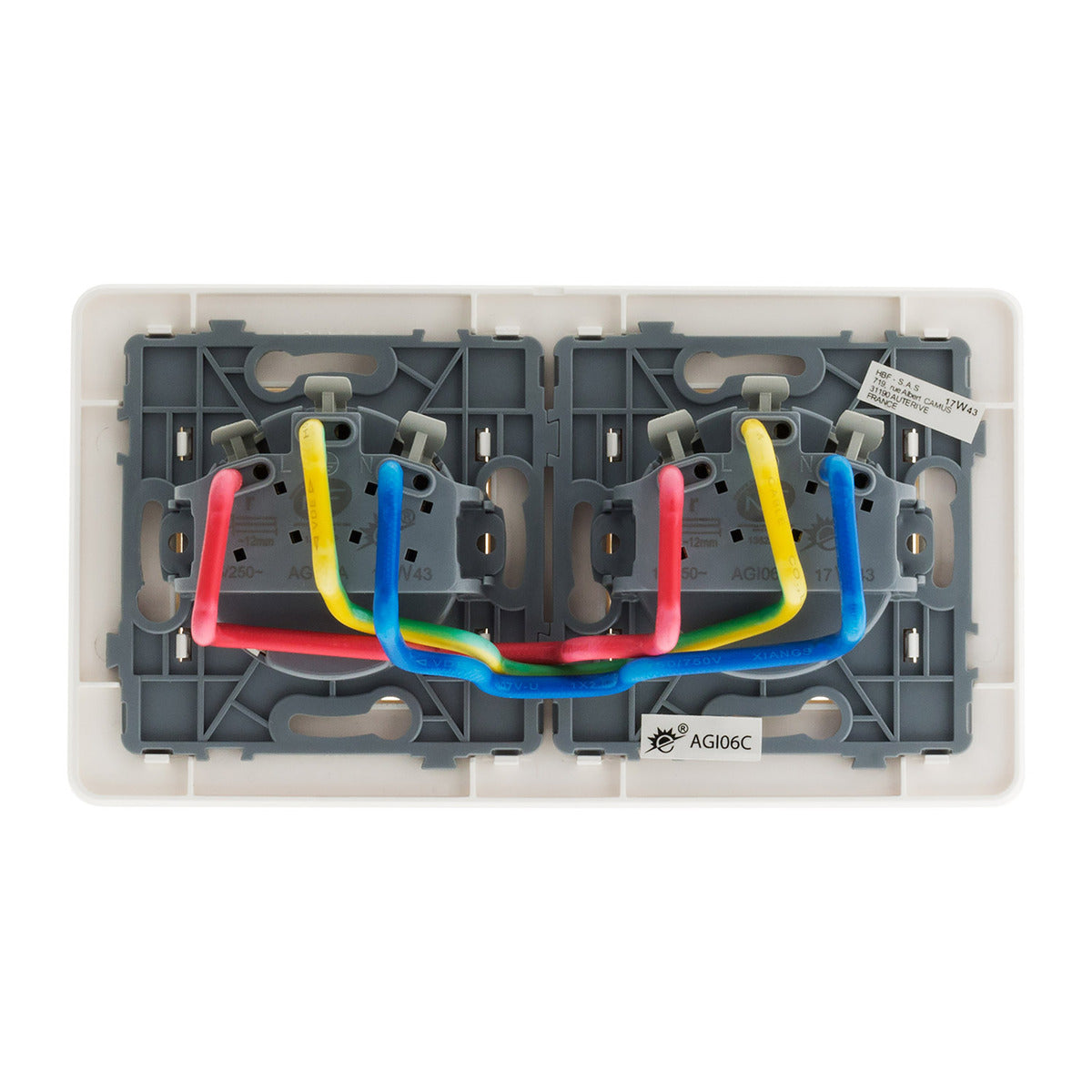 Prise précâblée 2P+T - blanc - Zenitech