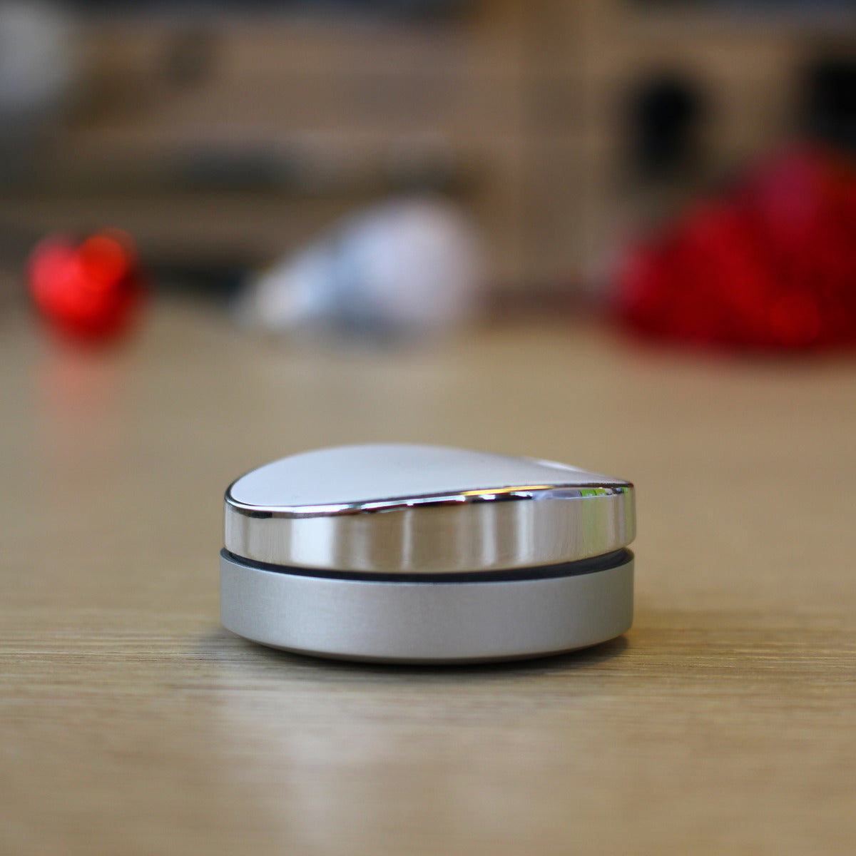 LED ronde magnétique 60lm + module d'éclairage On/Off sans fil + interrupteur Smart Pebble - DiO