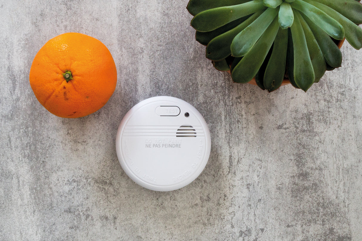 Détecteur de fumée garanti 5 ans + pile et accessoires - Otio