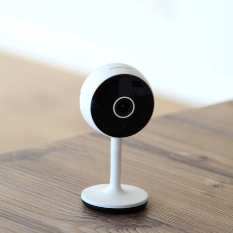 Caméra de surveillance intérieure Wi-Fi 1080p - micro SD 128Go - Noir et Blanc - Chacon