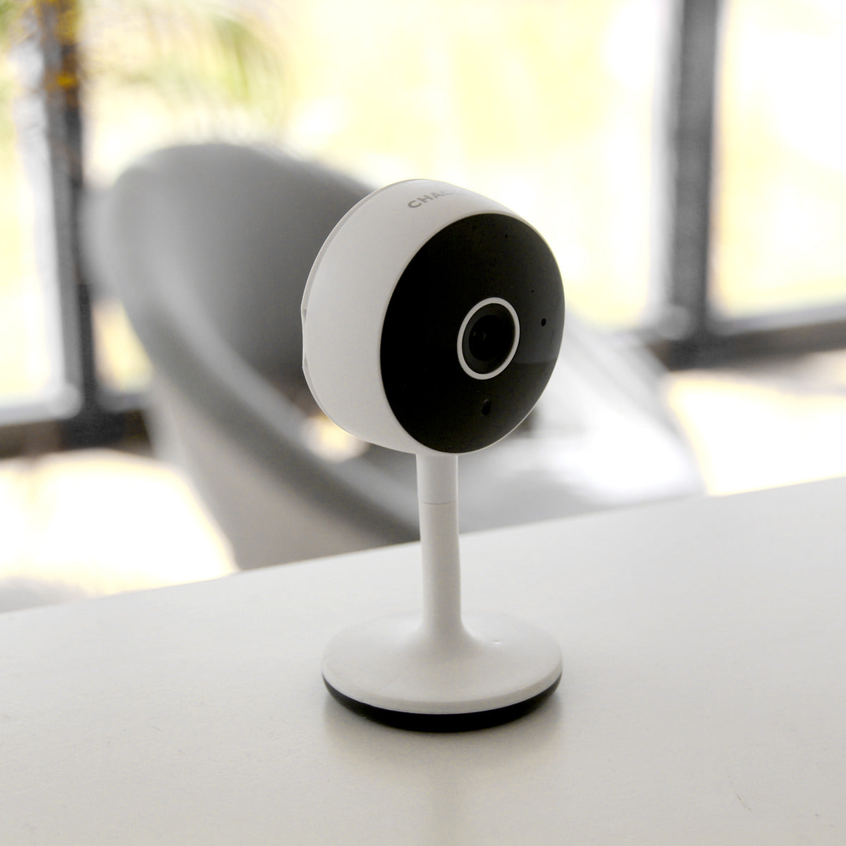 Caméra de surveillance intérieure Wi-Fi 1080p - micro SD 128Go - Noir et Blanc - Chacon