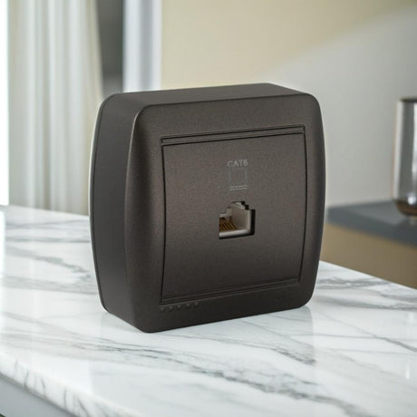 Prise RJ45 Cat 6 en saillie - Noir graphite - Solera